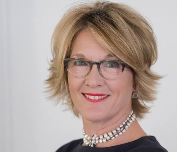 Lisa Luby Ryan headshot