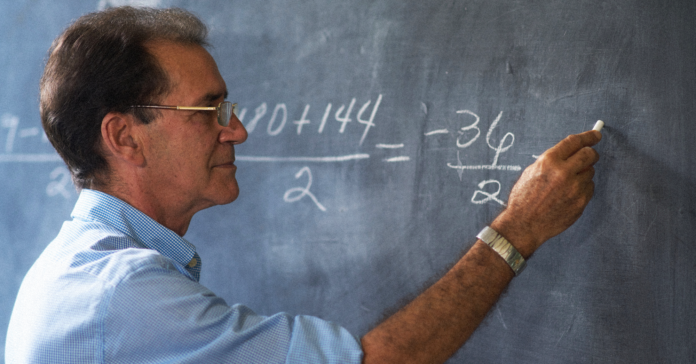 Teachers Retire in COVID-19
