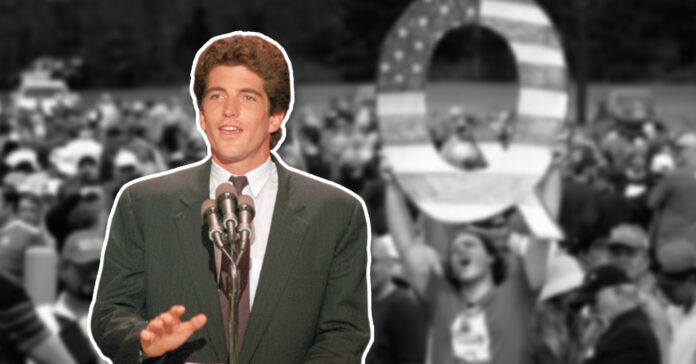 _Fringe-QAnon-group-remains-in-Dallas,-awaiting-JFK-Jr_’s-arrival