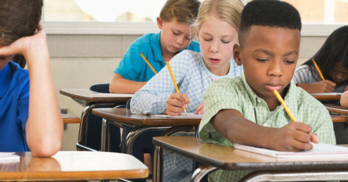 Texas-will-resume-grading-public-schools-based-on-students’-STAAR-test-results